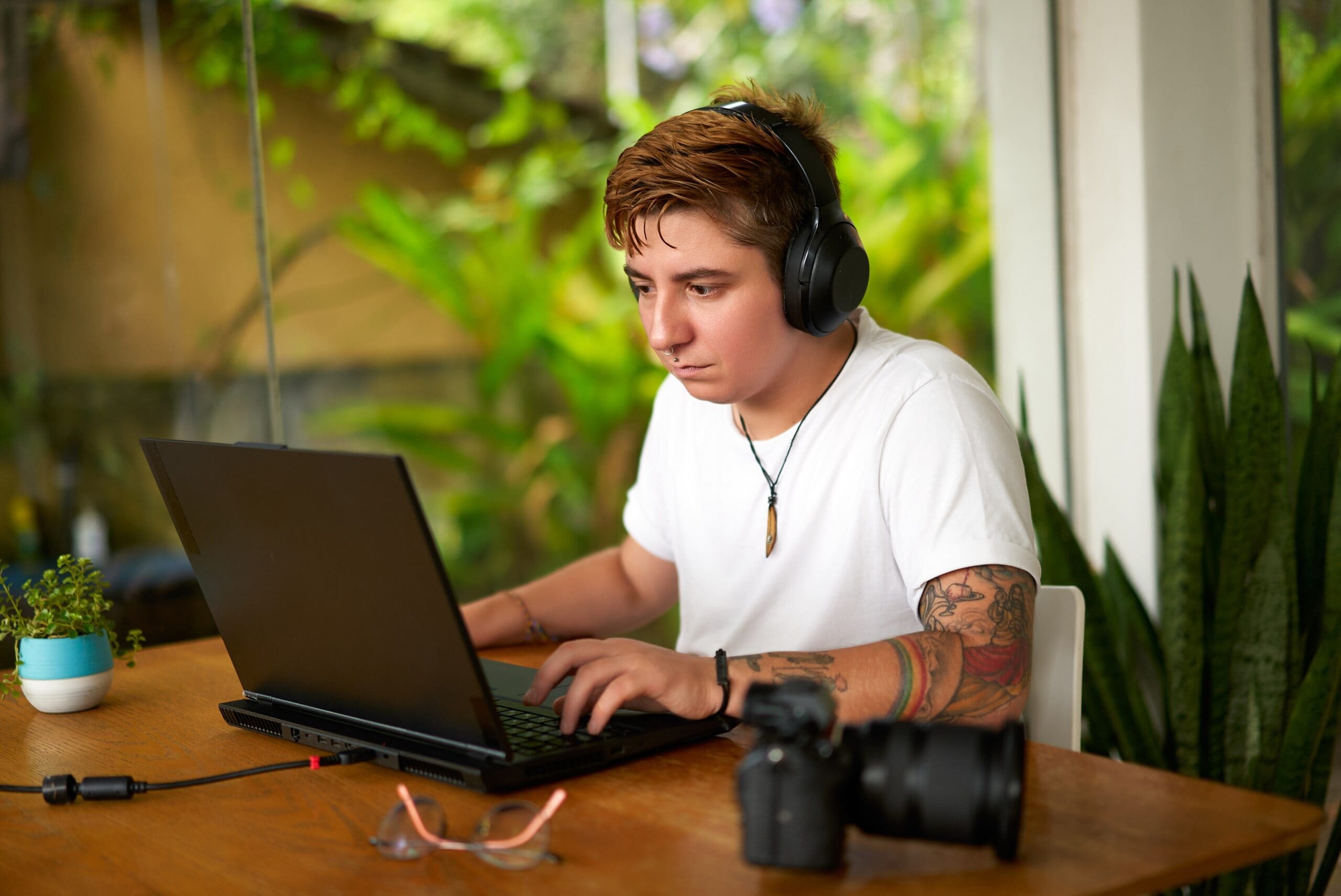 Video Editing Service for YouTube 1 Video Editing Service for YouTube